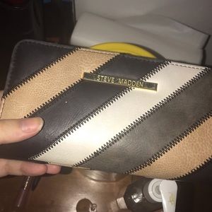Steve Madden wallet